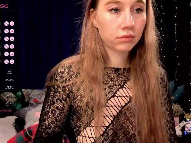 kiskaWEDNESDAY live cam