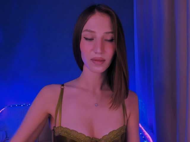 ellaamber live cam
