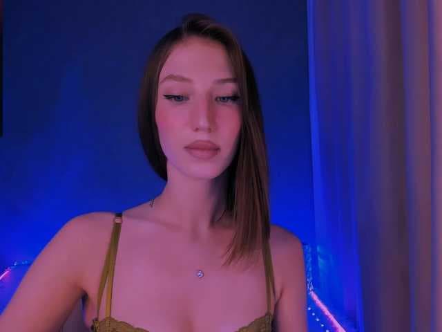 ellaamber live cam
