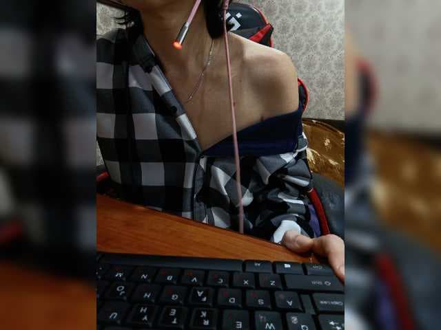naked_taxi_dispatcher live cam on BongaCams