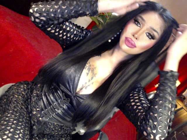 QUEENValentina live cam