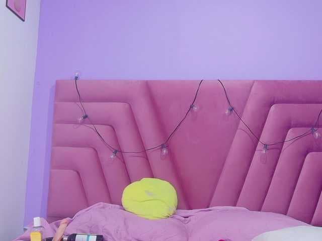 Kinky-Madisson live cam