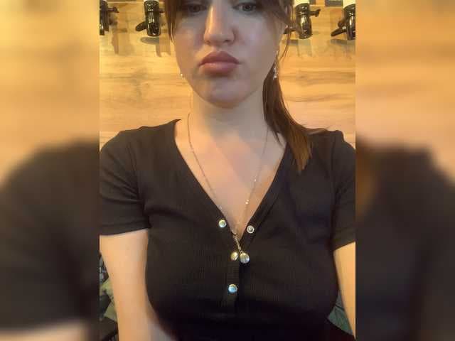 Yummypopka live cam