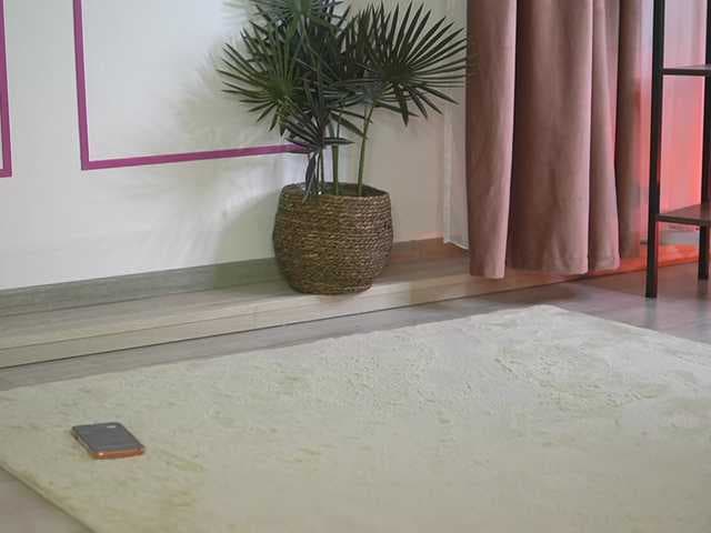 SashaPariss live cam