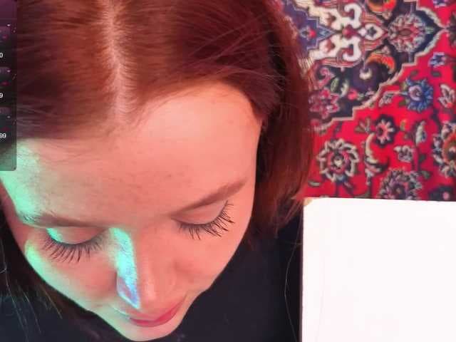 Lilith-Hustle live cam