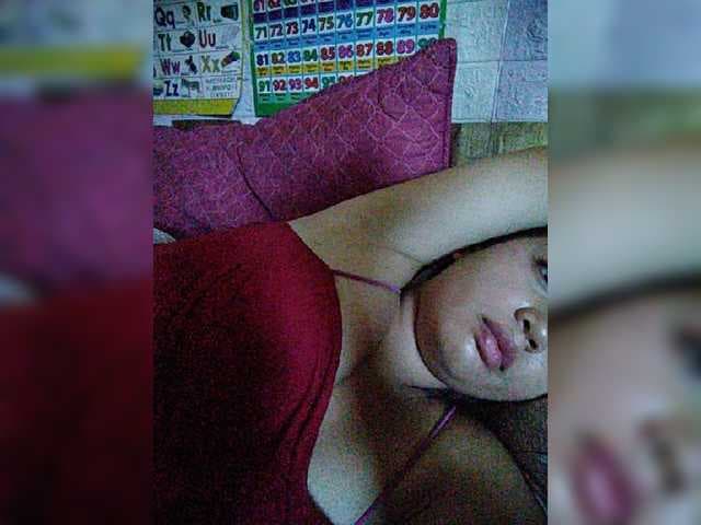 hornylittleprincess69 live cam