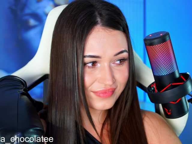 Anutka-chocolatee live cam