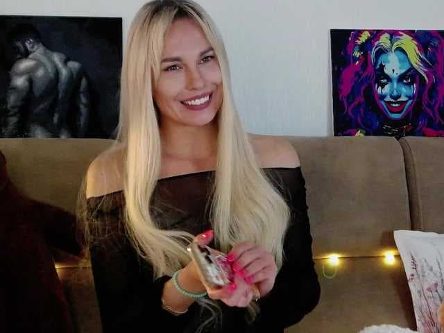 Kocmoc_Katerina live cam on BongaCams