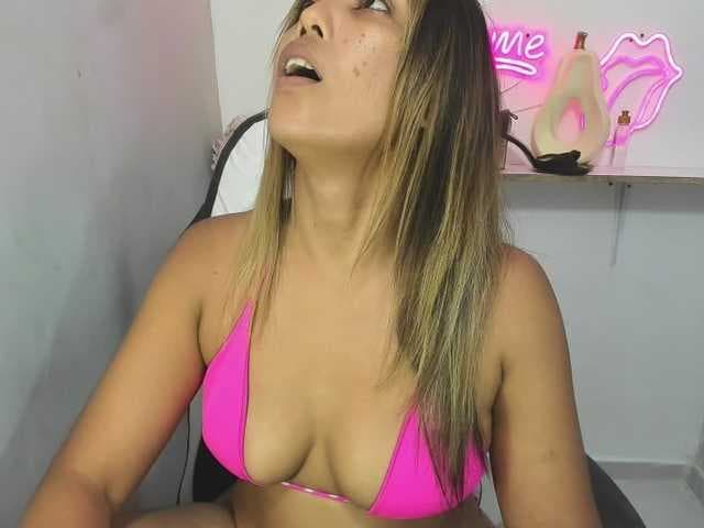 Donat3lla live cam