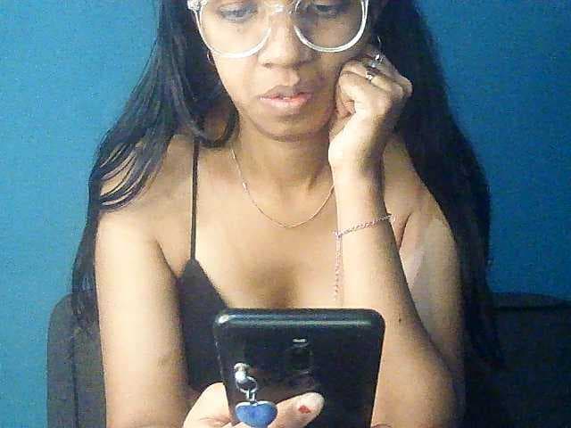 Michou_Caren live cam