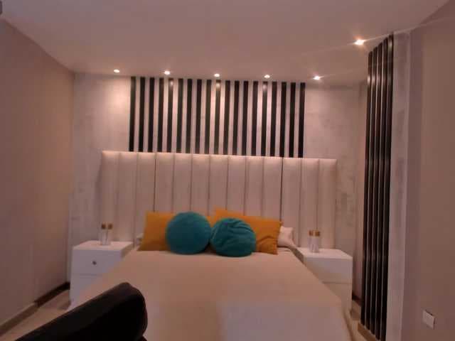 AbbyDalton live cam on BongaCams