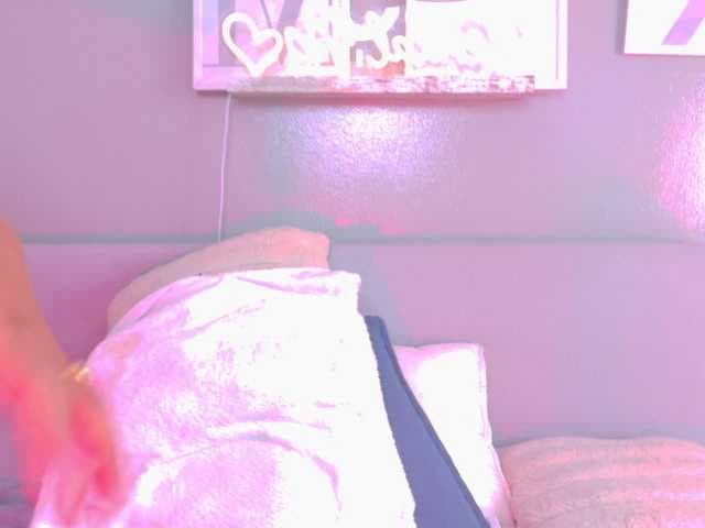 Kendalmiller live cam