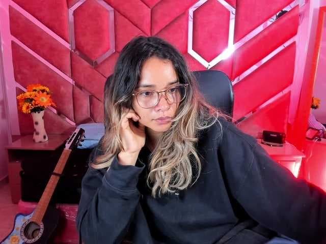 OliviaFox live cam