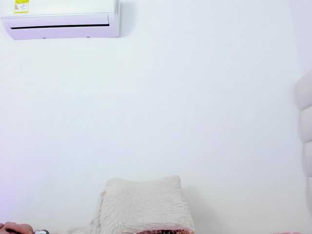 NatashaEvannss live cam