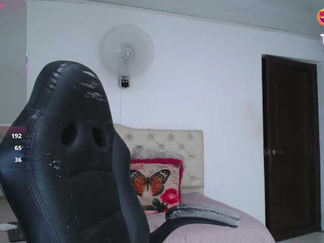 cristal-horny19 live cam