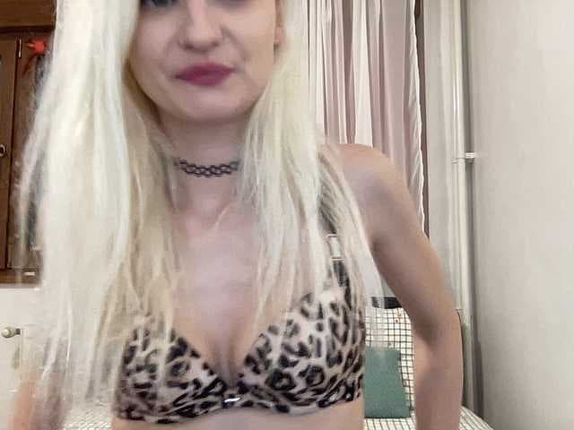 OnikaLove live cam