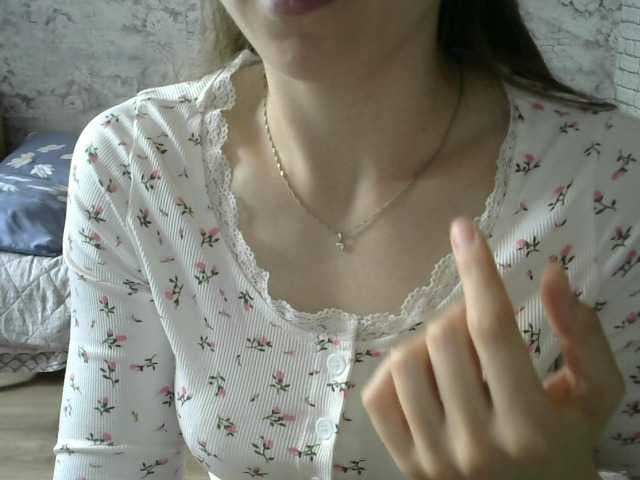 Affectionate-Fairy live cam