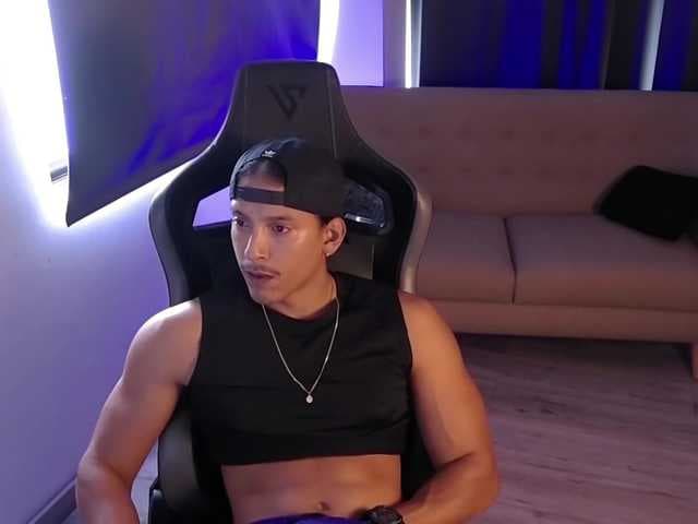 Liam_Volkov live cam