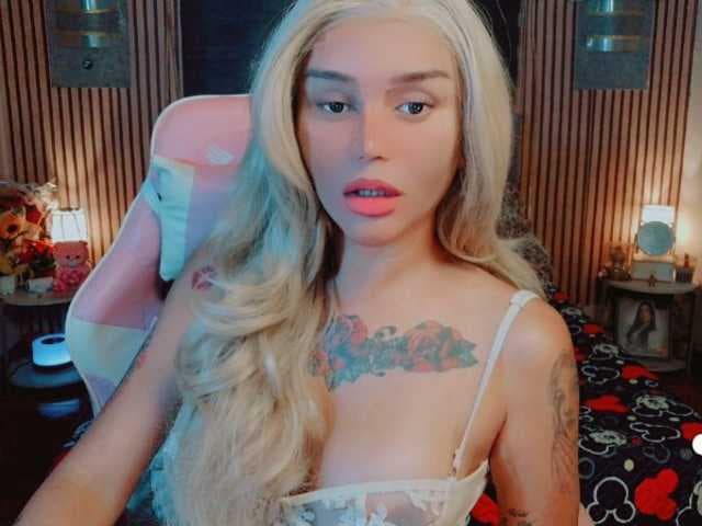 GLAMOROUS_QUEEN live cam