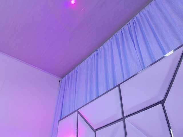 AlliciaKim live cam