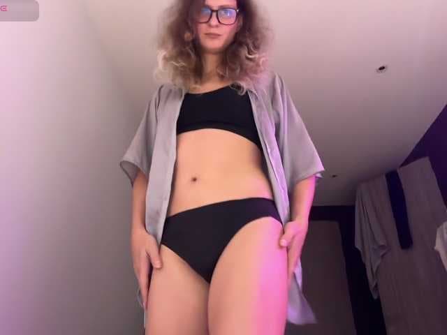 AlicePinkhead live cam on BongaCams