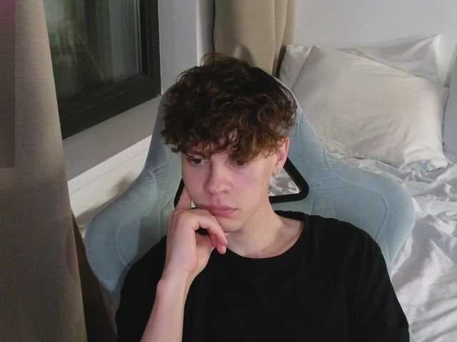CuteThomas live cam