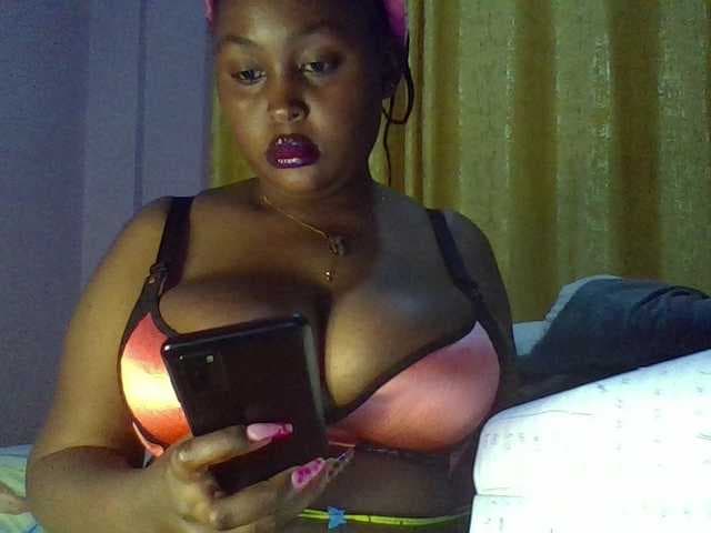 Curvysexy live cam