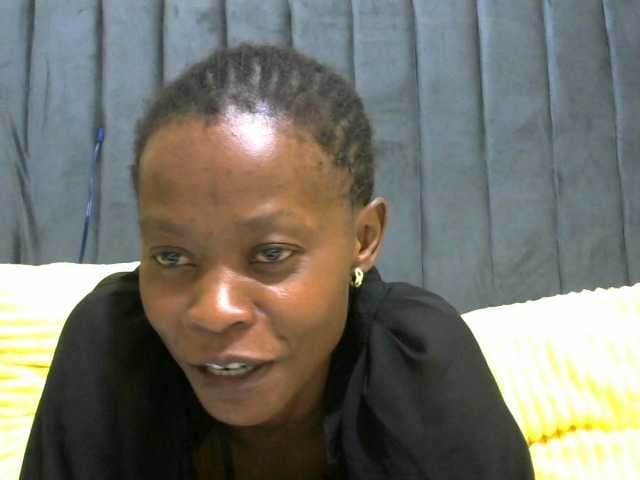 PrettyAlianah live cam
