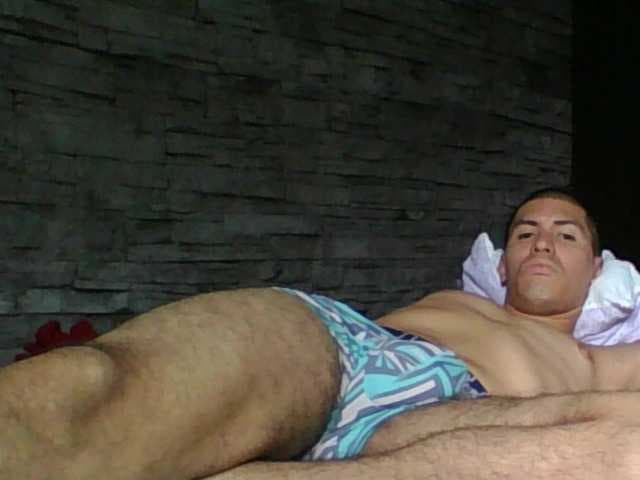 Sexylatin64 live cam