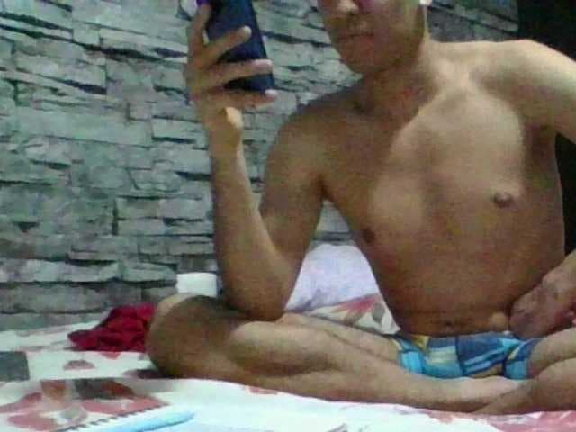 Sexylatin64 live cam