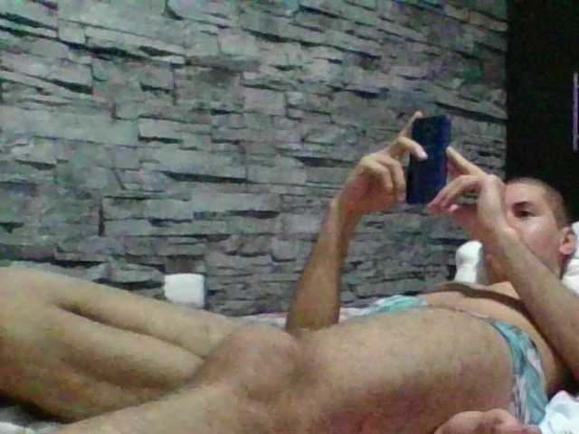 Sexylatin64 live cam