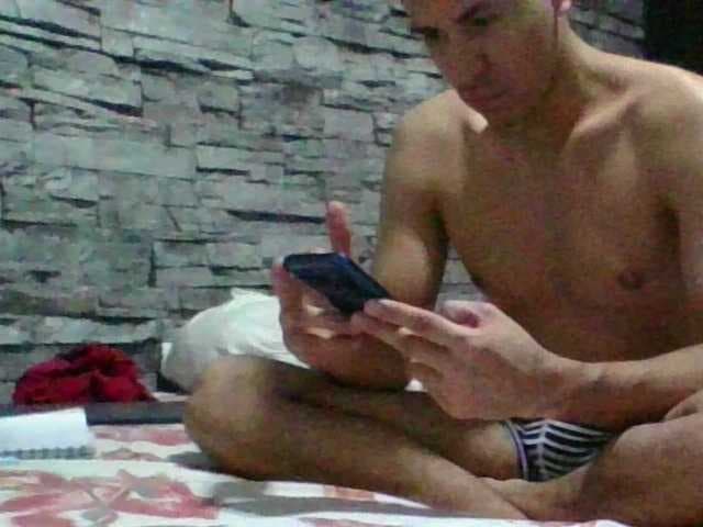 Sexylatin64 live cam