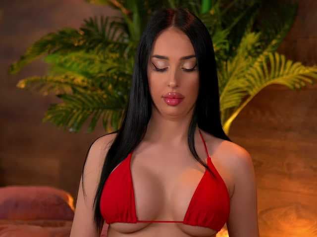 KairaAndrews live cam