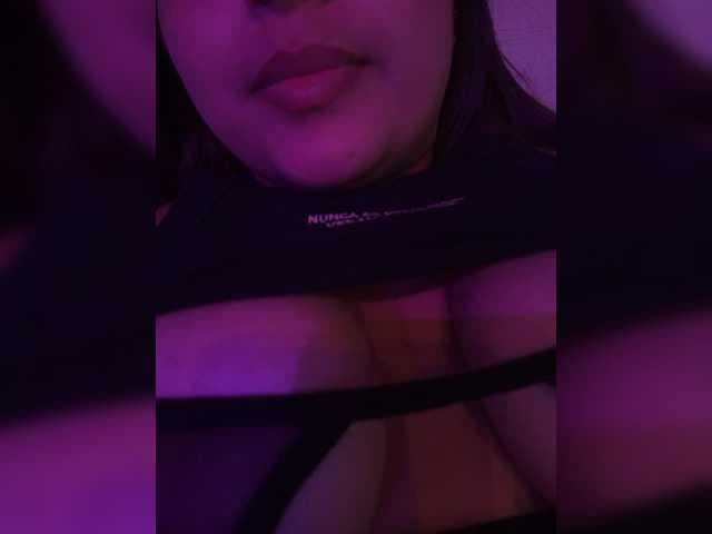 EinnyMure live cam