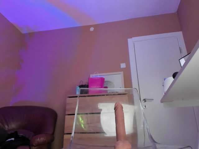 kaylalaine1 live cam