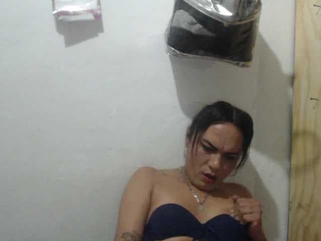 Analiasmith89 live cam on BongaCams