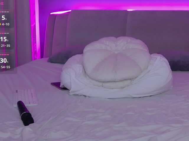 IvyNoirr live cam