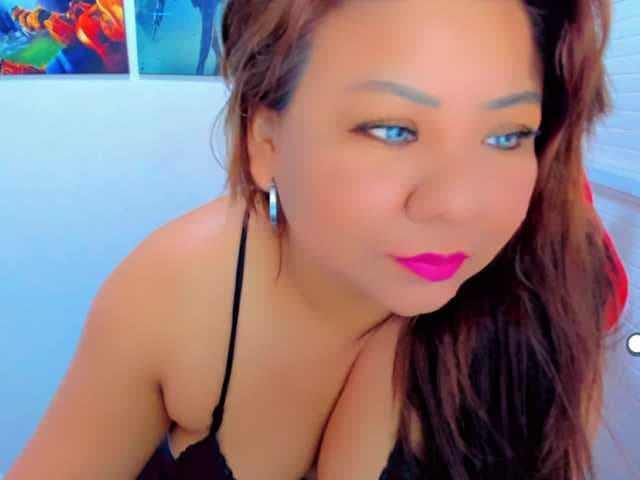 VictoriaLove live cam
