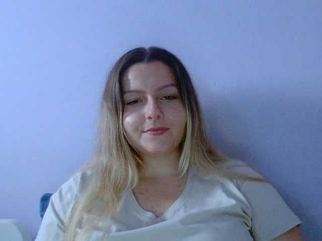 BritneyBlond live cam