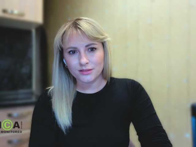 Smorodinkaa live cam on BongaCams