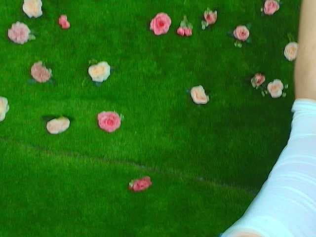 HugeTittiess live cam