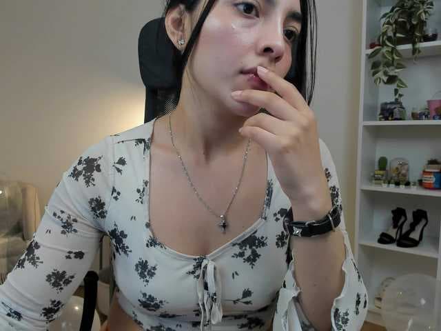 summerevans live cam