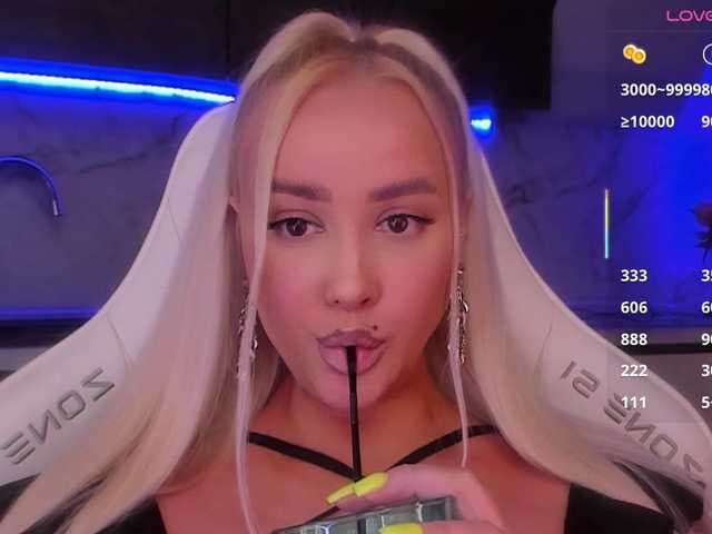 In-your-fucking-mind live cam