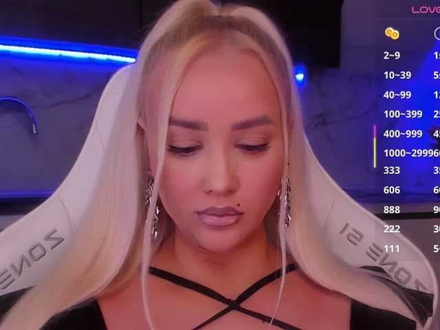 In-your-fucking-mind live cam