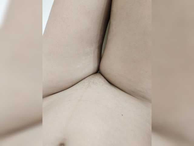 LuxeAngel live cam