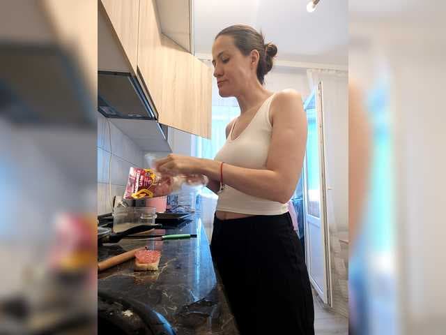LuxeAngel live cam
