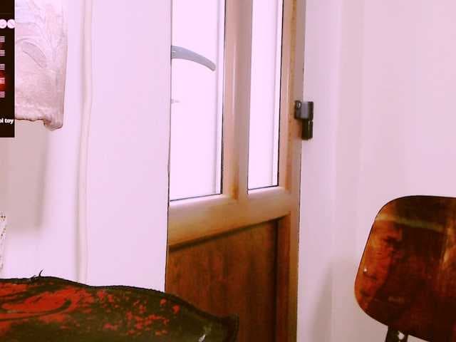 SexyAlina123 live cam on BongaCams