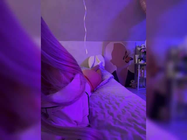 paulIine live cam