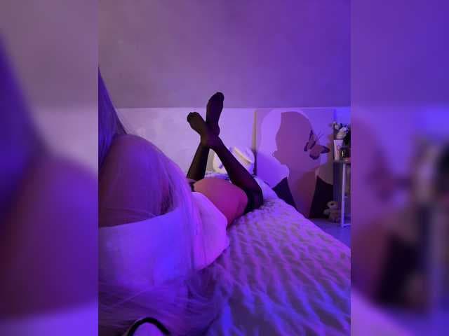 paulIine live cam