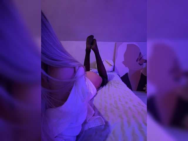 paulIine live cam
